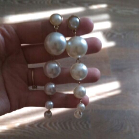 Long Pearl Earrings - Picture 6 of 9